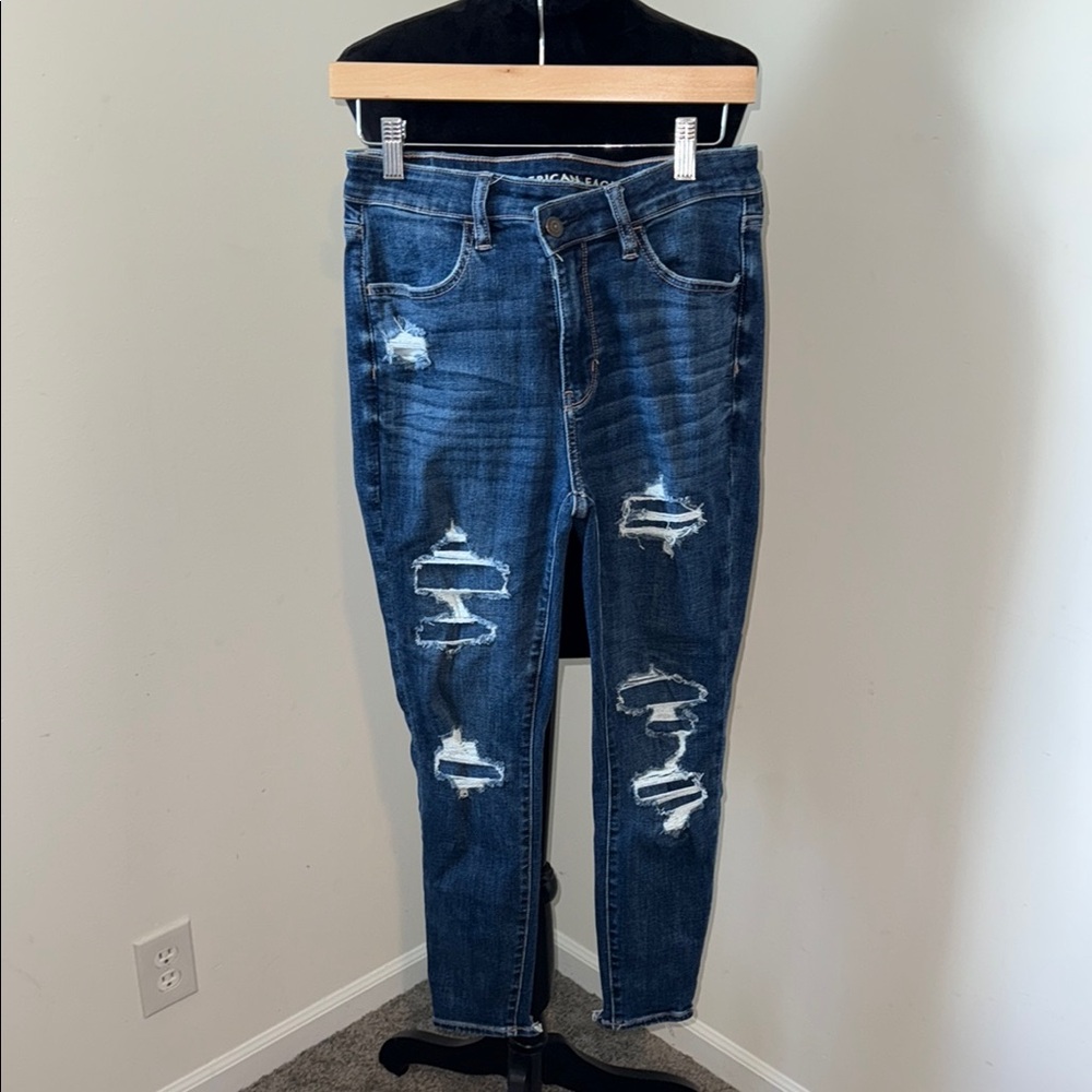 American Eagle Blue - Ankle Cropped High - Rise Distressed Jegging - 8 Short